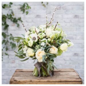 Mother's day flowers delivered in Kent by Pesh Flowers. White seasonal flowers